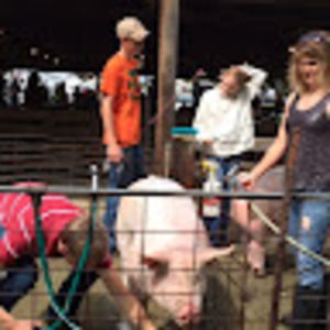 Meet your Posher, April